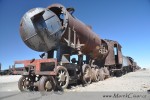 V poušti v jižní Bolívii na staré železniční křižovatce spojující Chile, Argentinu a Bolívii se nachází "hřbitov vlaků" Jsou celé rezavé a s žádným z nich se dnes už nikam nesvezete.