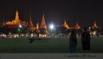 V Bangkoku pro většinu návštěvníků začíná pohodlná dovolená nebo dobrodružné cestování po Thajsku.Je křižovatkou cest.My jsme zde relaxovali před nejsvatějším budhistickým chrámem Wat Phra Kaew.