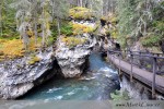 Slovenský ráj v Kanadě - hezký nenáročný úsek plný lávek, žebříků, vodopádů a skalních útesů s divokou menší řekou naleznete v n.p. Banff