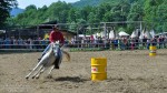 soutěžilo se v několika rychlostních disciplinách, zde je ukázka "Barel racing" - obíhání barelů...